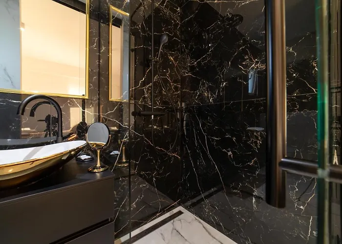 Vagabundo Beachfront Penthouse - Private Jacuzzi & Sunset Views Apartmán *