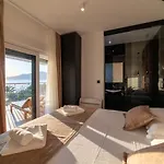 Vagabundo Beachfront Penthouse - Private Jacuzzi & Sunset Views